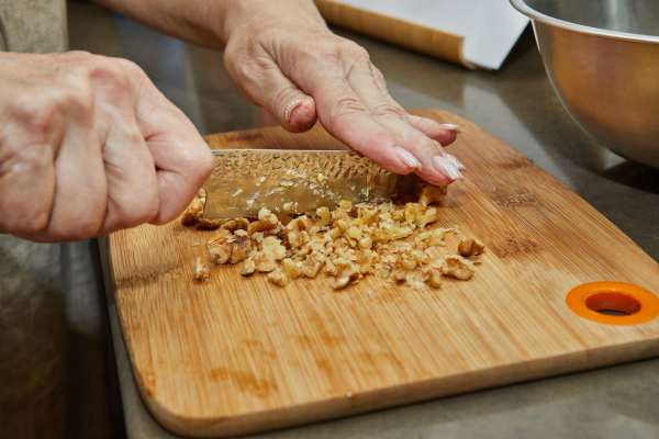 Step 2: Preparing The Knife