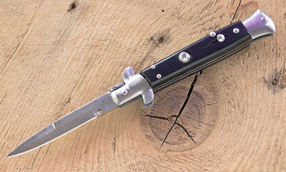 What Is A Gravity Knife