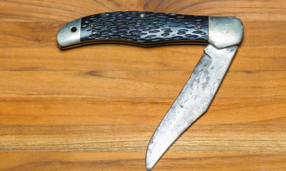 How To Clean A Folding Knife