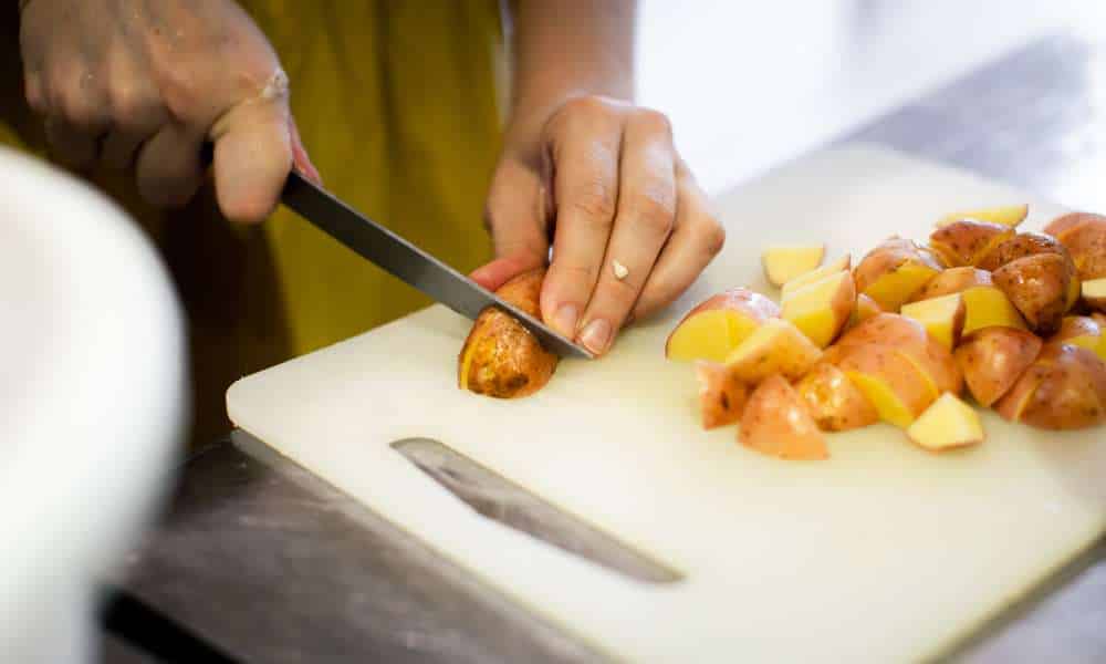 How To Clean Plastic Cutting Boards