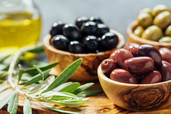 Types of Oils Suitable for Wood Cutting Boards