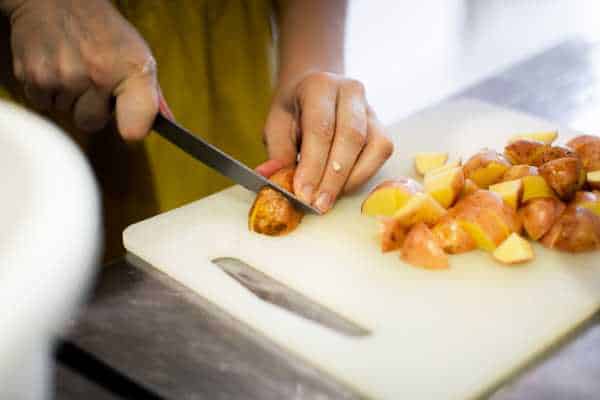 Why Choose a Plastic Cutting Board?