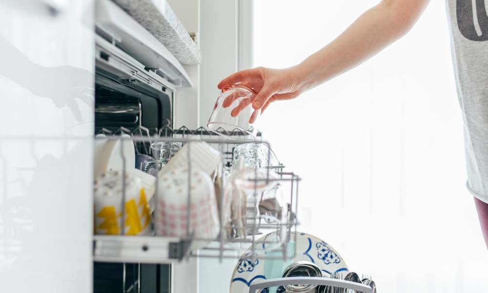 How to Use a Dishwasher