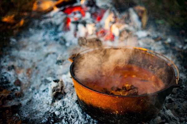 Abraham Darby’s Influence on the Dutch Oven