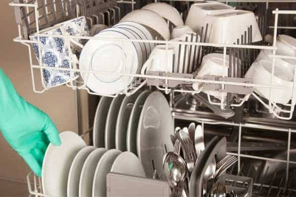 Alternatives to Aluminum Foil in the Dishwasher