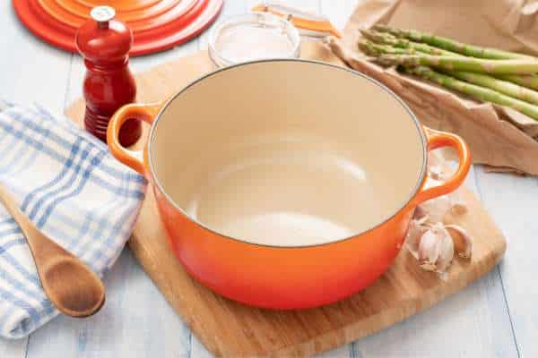 Choosing the Right Dutch Oven for Your Kitchen