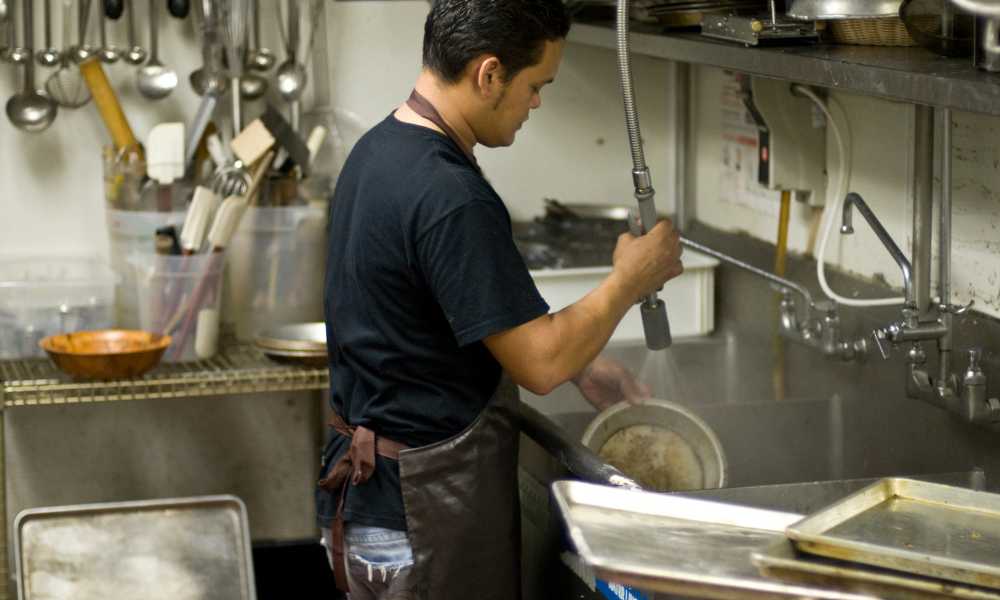 Why put Aluminum Foil in Dishwasher