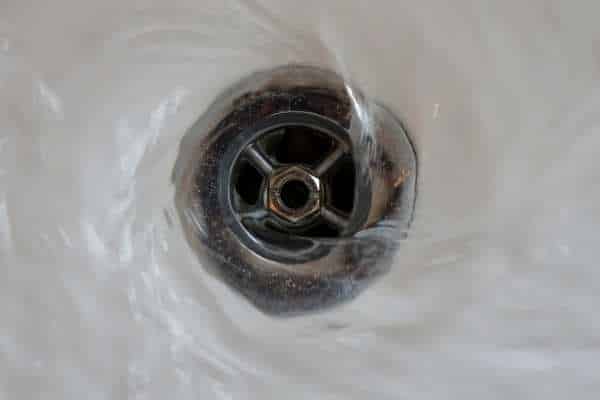 Addressing Rust: Tips and Tricks for Enamel Sinks