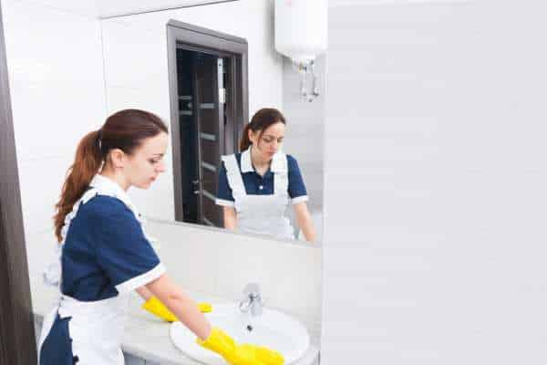 Daily Cleaning Practices to Maintain Your Enamel Sink