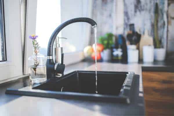 How to Restore Shine to Your Enamel Sink